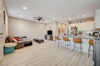 Building Photo - 724 Florence Isle Ave