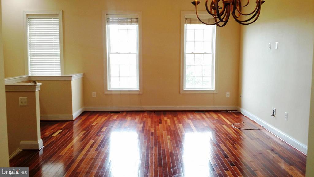 Primary Photo - 557 Cedar Spring St