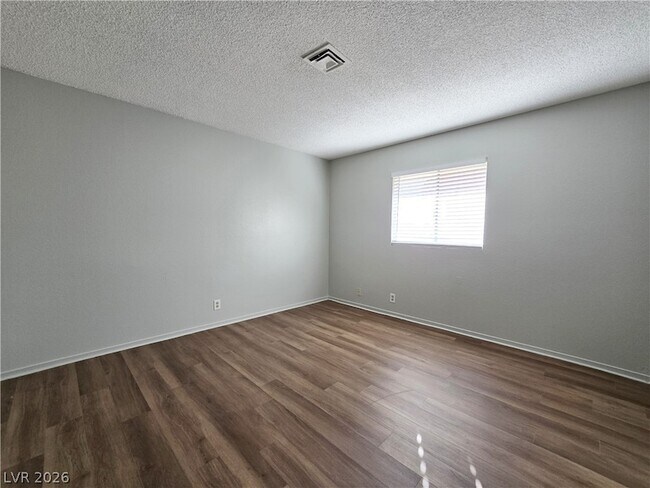 Foto del edificio - 1617 Cordoba Ln