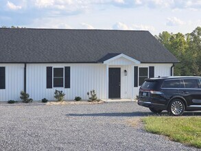 Building Photo - 2266 Smith Mountain Lake Pkwy