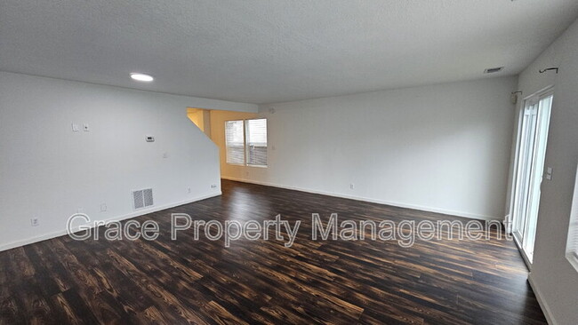 Building Photo - 11016 Claude Ct