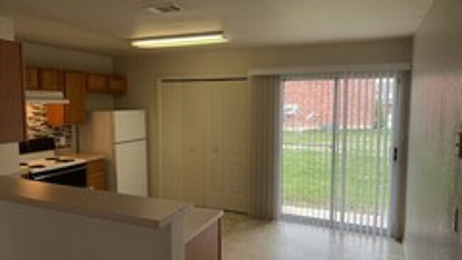 Building Photo - 3707 Malibu Ln