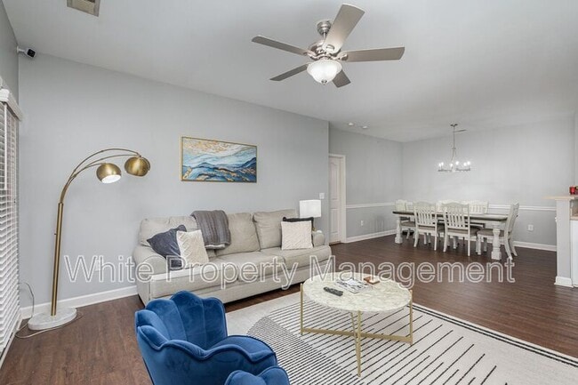 Building Photo - 17135 Red Feather Dr