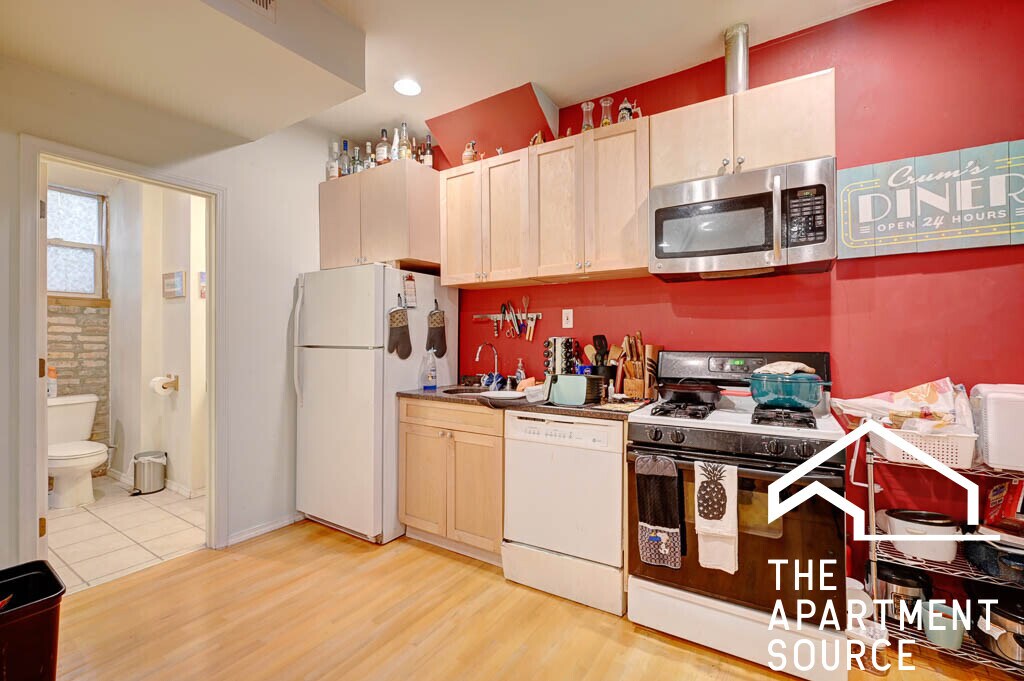 1228 N Cleaver St Unit 1, Chicago, IL 60642 Apartments in Chicago, IL