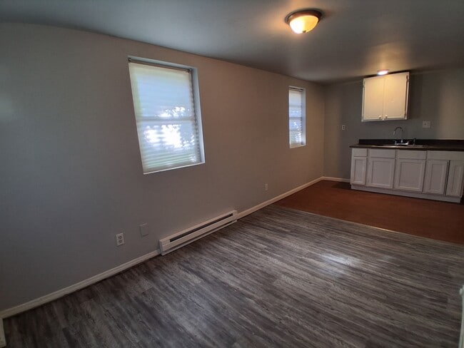 Foto del edificio - 212 Edwards St