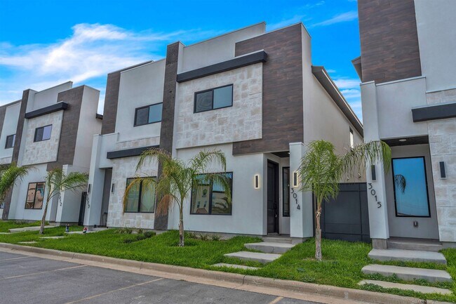 Building Photo - 8218 Casa Verde Rd