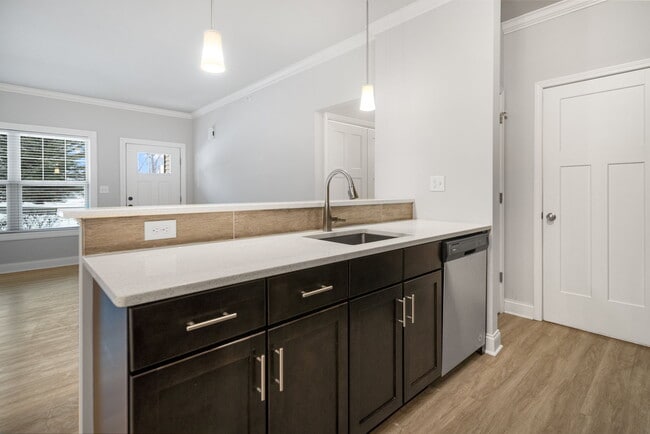 Building Photo - Silo Pointe Apartments