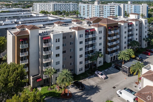 Paradise Pointe Condominium