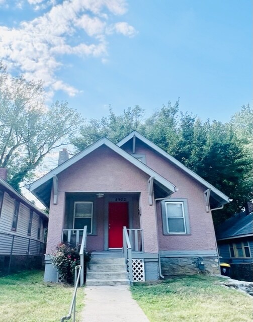 Primary Photo - 4922 Chestnut Ave