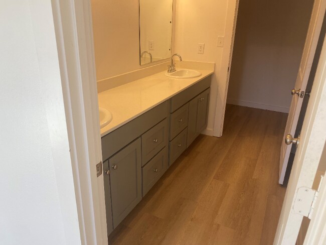 Foto del edificio - 5537 Itasca St