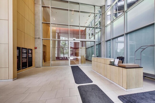 Foto del edificio - 510 W Erie St
