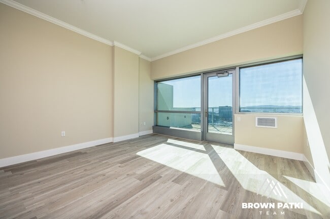 Building Photo - 1 Mandalay Pl