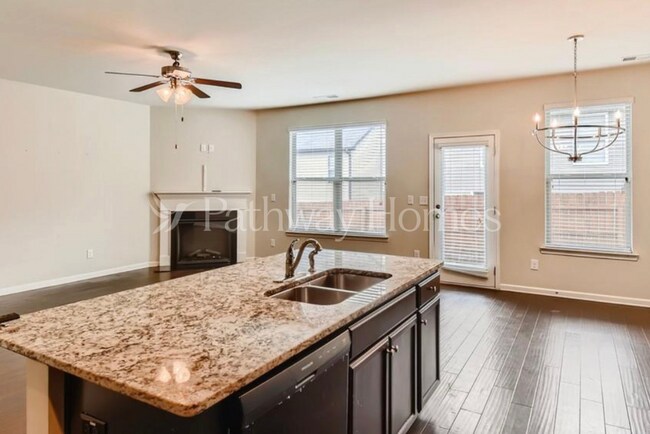 Building Photo - 1610 Potomac Ct