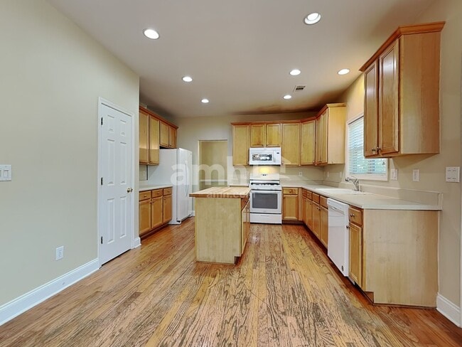 Foto del edificio - 2713 Cascade Bend Dr