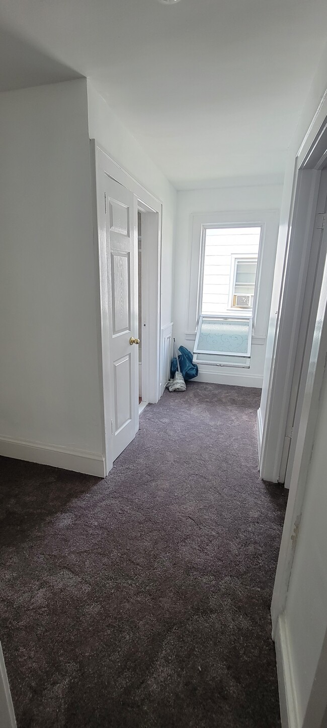 Opposite view of hallway - 684 Chestnut Ave