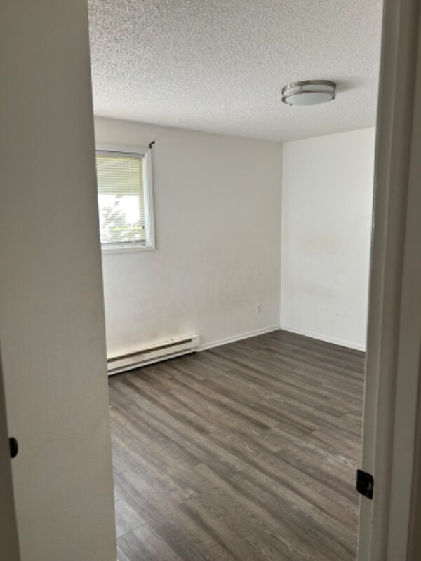 Building Photo - 622 E Carlisle Ave