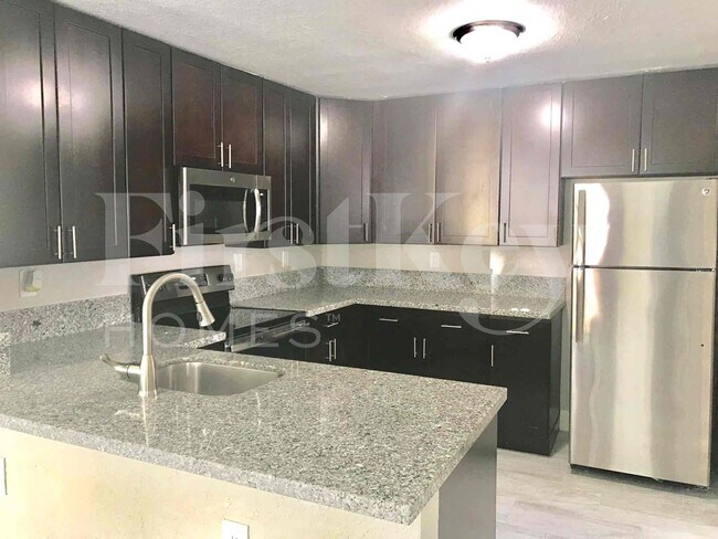 Foto del edificio - 1640 NE 32nd Pl