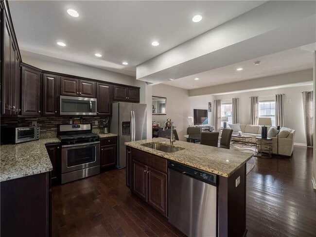 Building Photo - 116 Watson Dr