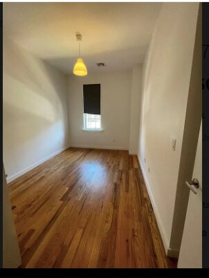 Foto del edificio - 1177 Putnam Ave