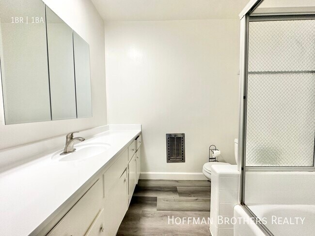 Foto del edificio - 1432 N Fairfax Ave