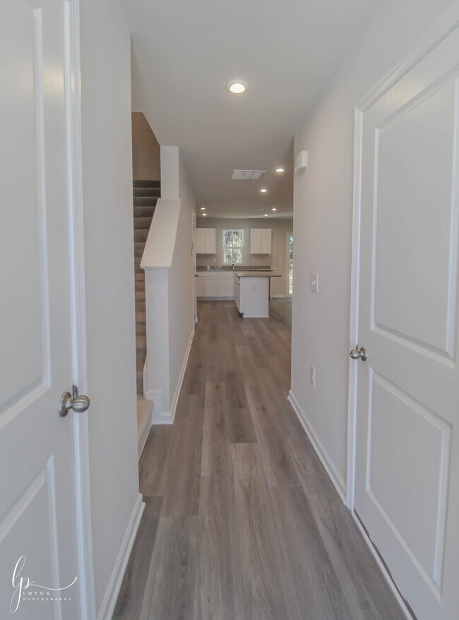 Foto del edificio - Modern 3-Bedroom Townhome