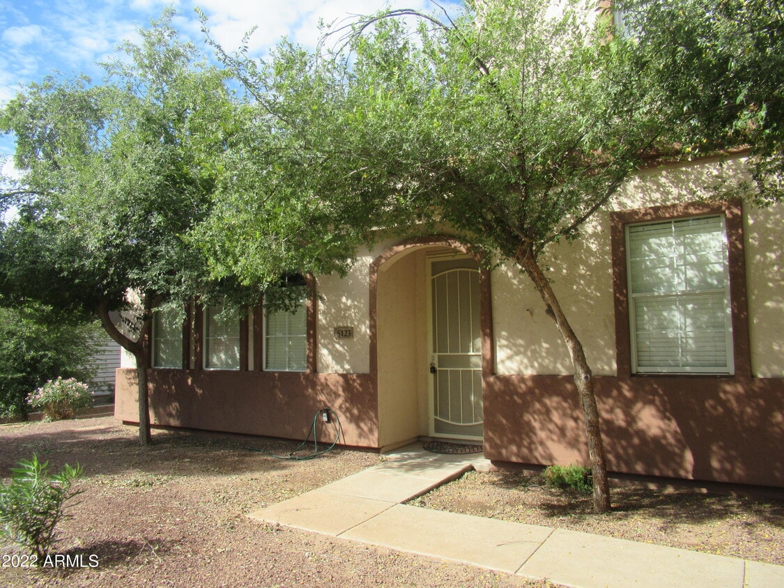 Primary Photo - 5123 Fulton St