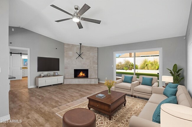 Foto del edificio - 5802 E Gelding Dr