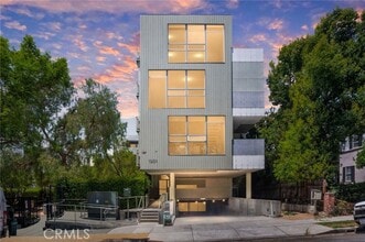 Building Photo - 1351 Havenhurst Dr