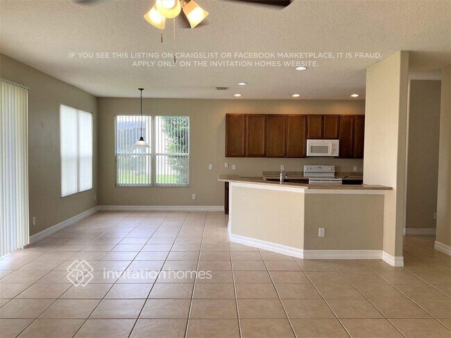 Foto del edificio - 1368 Bridge Hill Ln