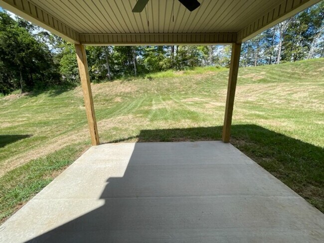 Foto del edificio - 3 Bedroom 2 1/2 Bathroom Home!