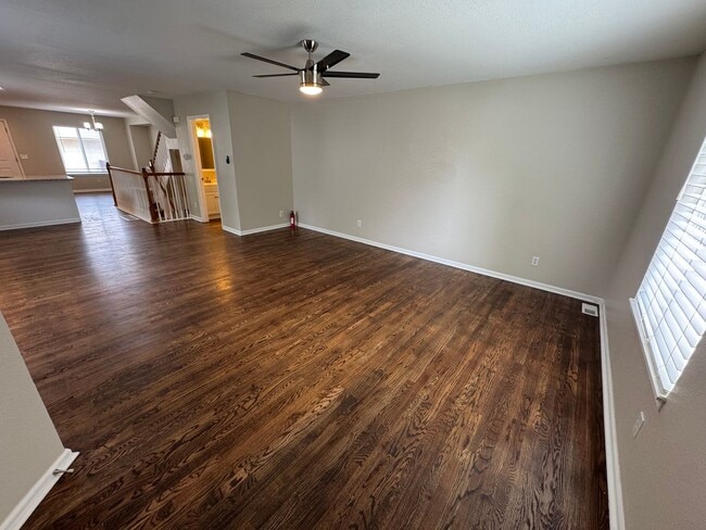 Building Photo - Spacious low maintenance Ruby Hill home