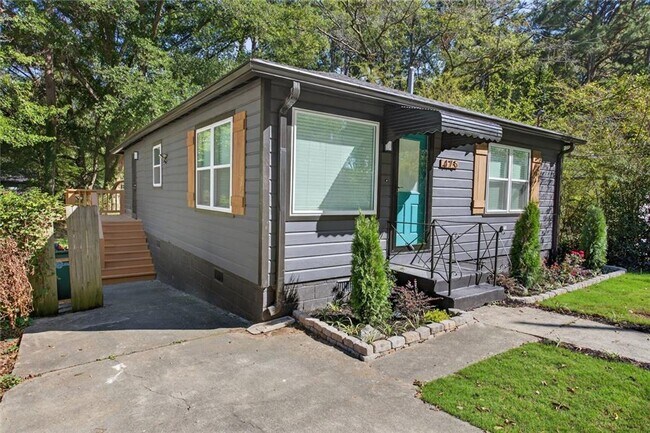 Building Photo - 475 Center Hill Ave NW