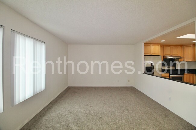 Building Photo - Mira Mesa, 8616 Longwood St, Close to shop...