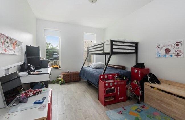 Foto del diseño de interior - 380 S 5th St
