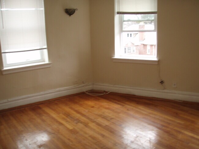 Building Photo - 4358 Vireo Ave