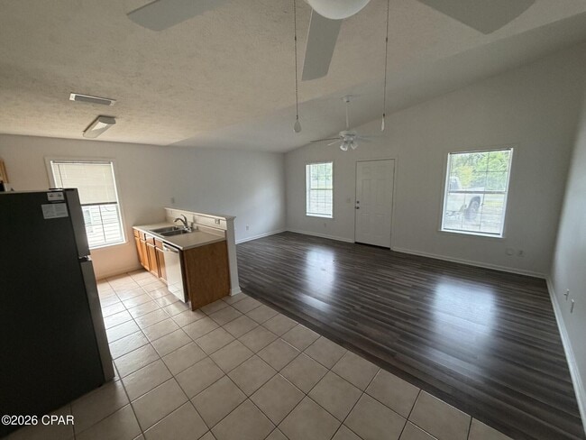 Building Photo - 2613 Lagoon Knoll Dr