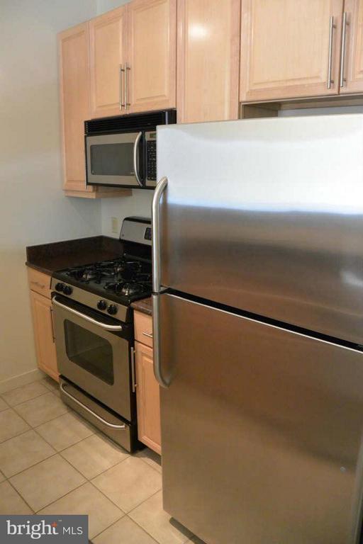 Foto del edificio - 11770 Sunrise Valley Dr