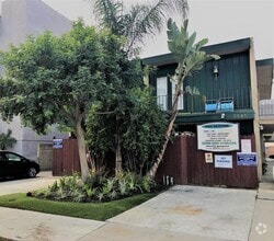 Building Photo - 3545 Keystone Av