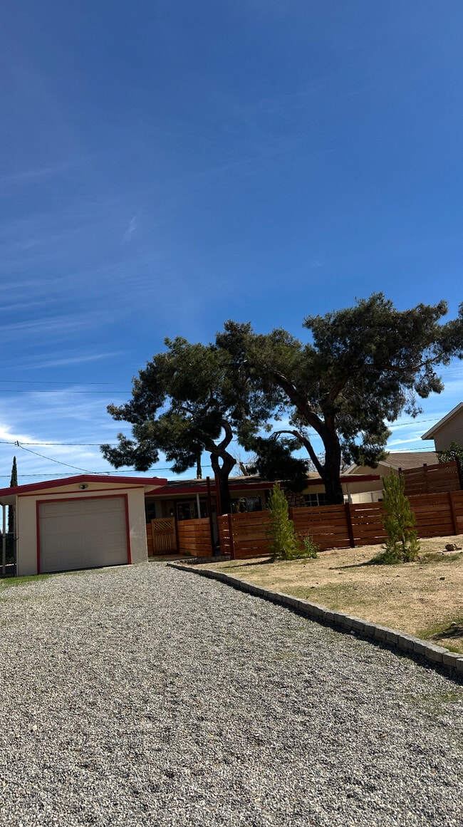 House during Day - 6435 Camarilla Ave