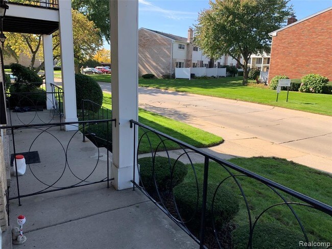 Foto del edificio - 37098 Camelot Dr
