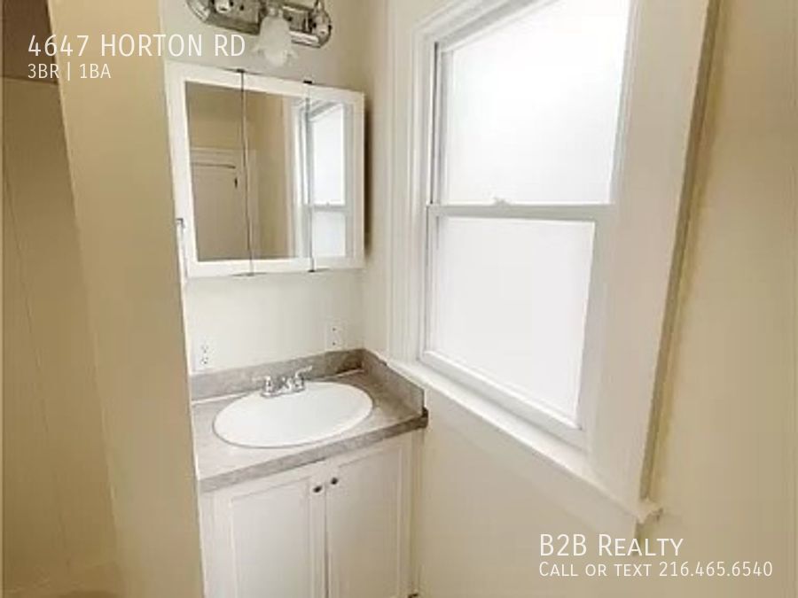 Primary Photo - "Charming 3-Bedroom Oasis: Your Perfect Bl...