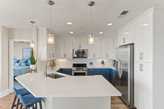 Building Photo - 1019 Costa Pacifica Way