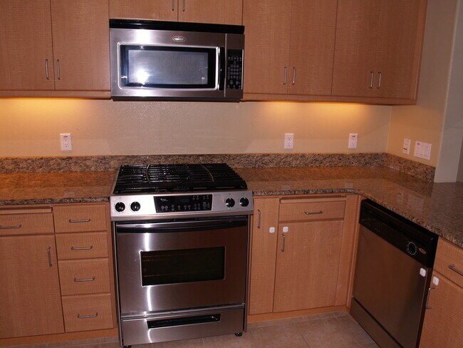 Foto del edificio - 5501 DeMarcus Blvd