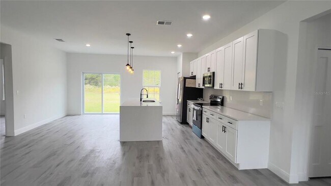 Foto del edificio - 16734 SW 18th Avenue Rd