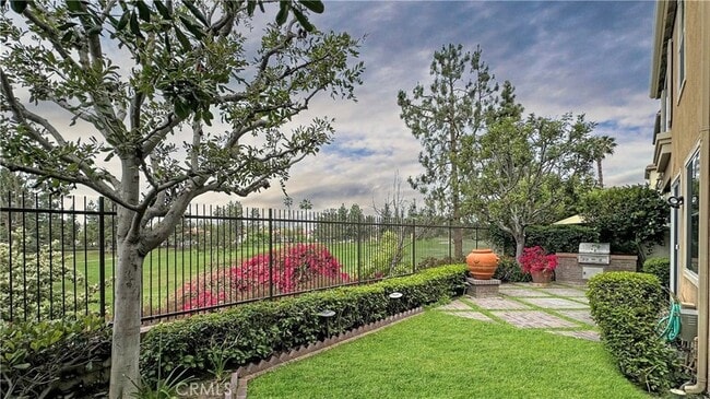 Foto del edificio - 2971 W Bradley Pl