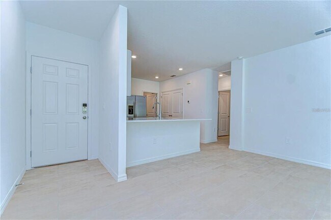 Building Photo - 13341 Tropical Breeze Wy