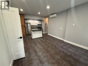 Building Photo - 405 Pelissier St