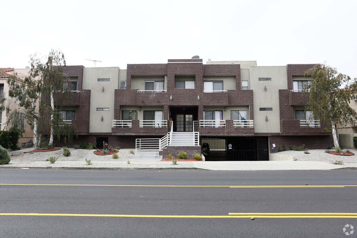 Foto del edificio - 13512 Moorpark St