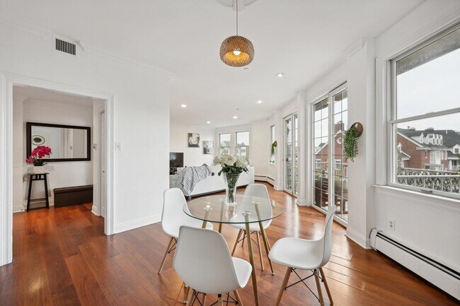 Foto del edificio - 205 Shearwater Ct W