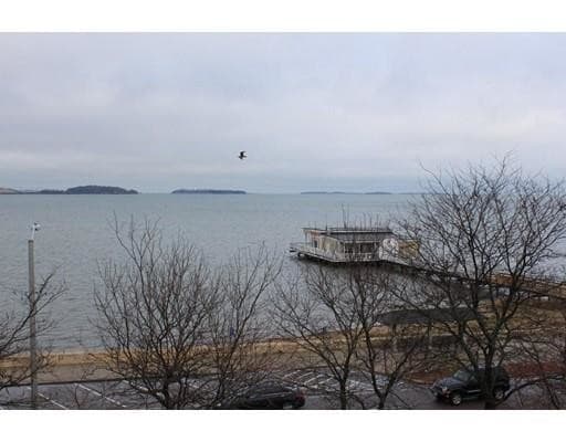 Building Photo - 677 Quincy Shore Dr